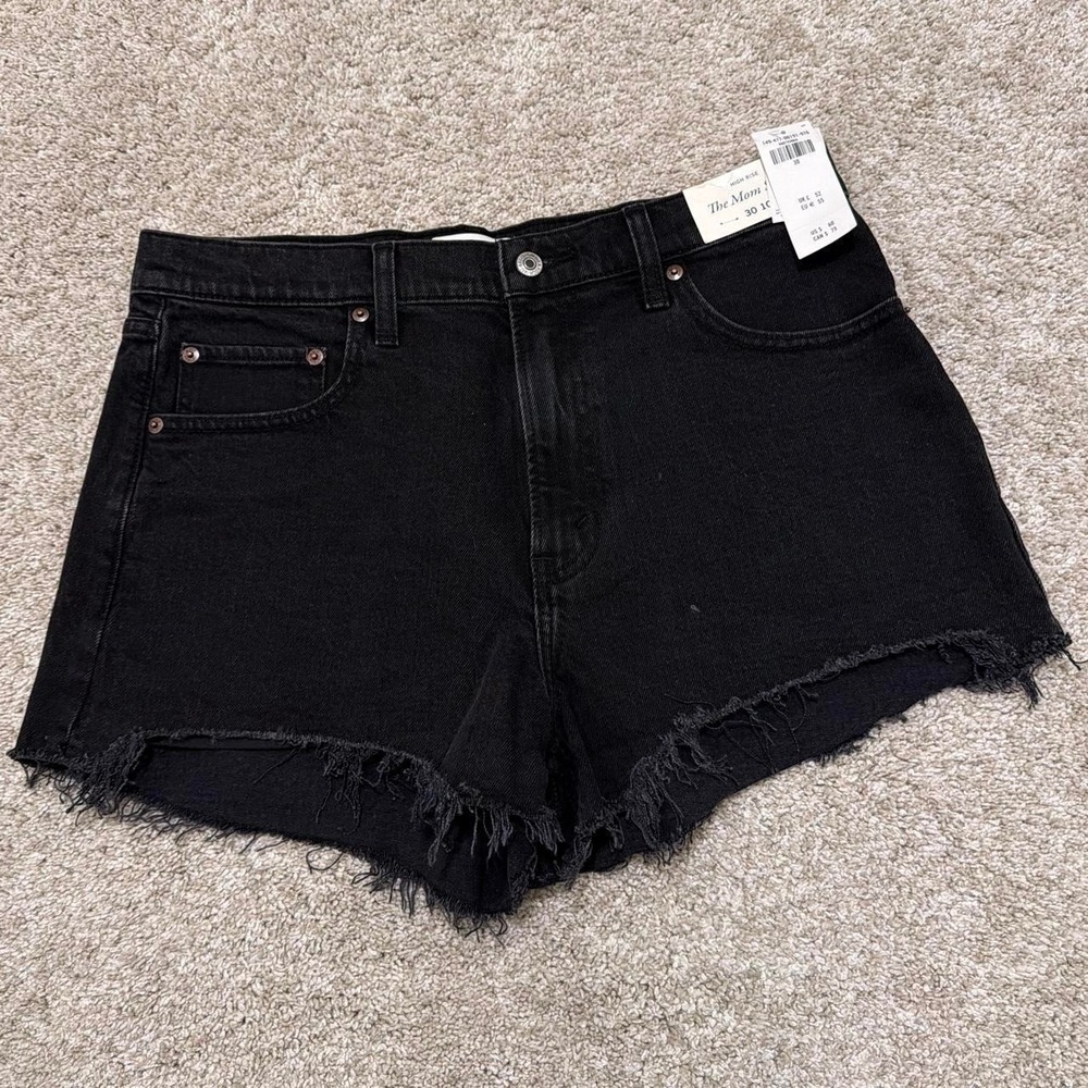 NWT Abercrombie & Fitch The Mom Short | Black | 30 / 10
